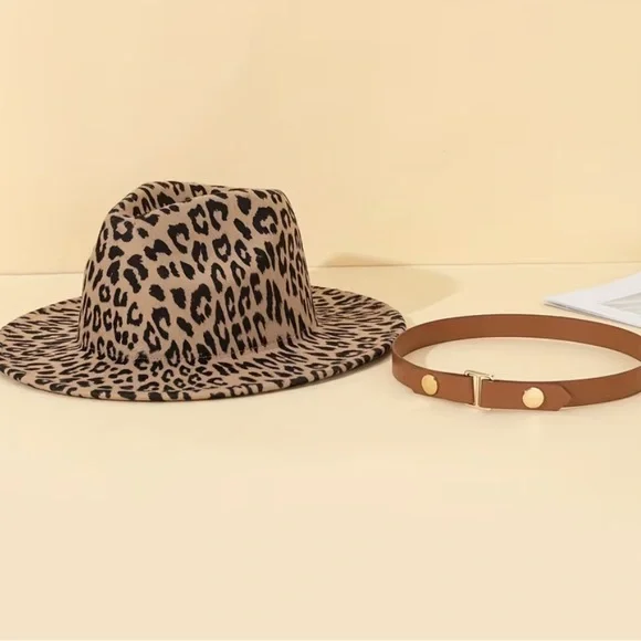 Leopard Print Women’s Wide Flat Brim Hat with Decorative Brown Accent NWT - Picture 4 of 6